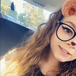 Meet your Posher, Shyla